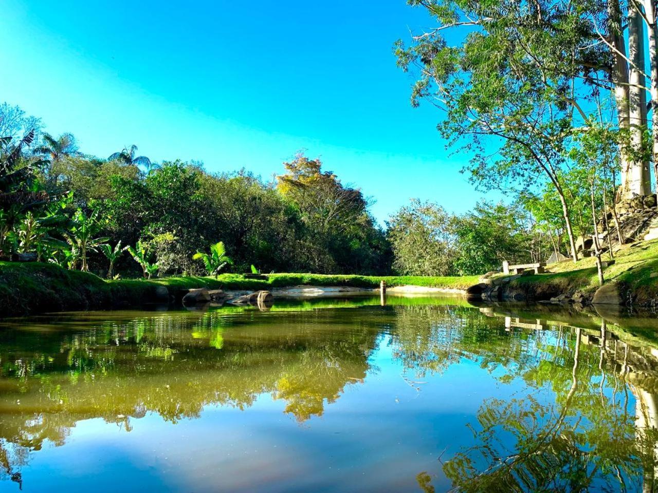 Вилла Rancho Ao Lado Da Laroc E Ame Валиньюс Экстерьер фото